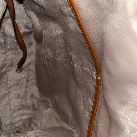 Michael Kors Kempton nylon shoulder bag burgundy nylon Brown Saffiano Leather - Picture 14 of 15